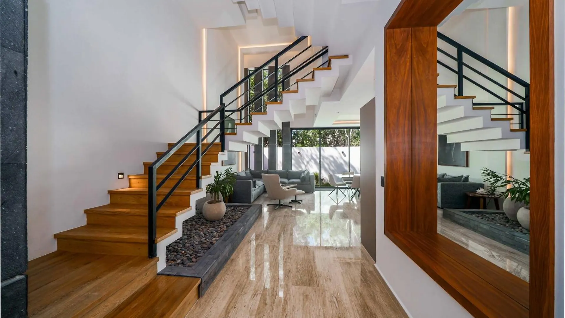 Luxury 5 Bedroom Villa - Private Heated Pool - Movie Theater - Gated Community - fits 11 カンクン